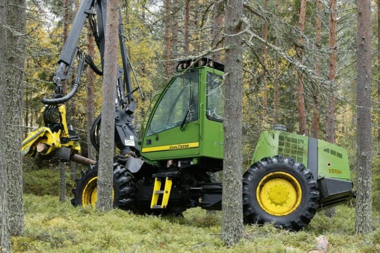 John Deere 770D